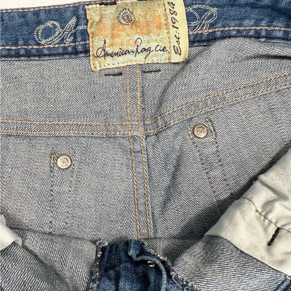 American Rag Cie Mid Length Frayed Hem Jean Shorts Size 7 #0777 - Picture 3 of 8
